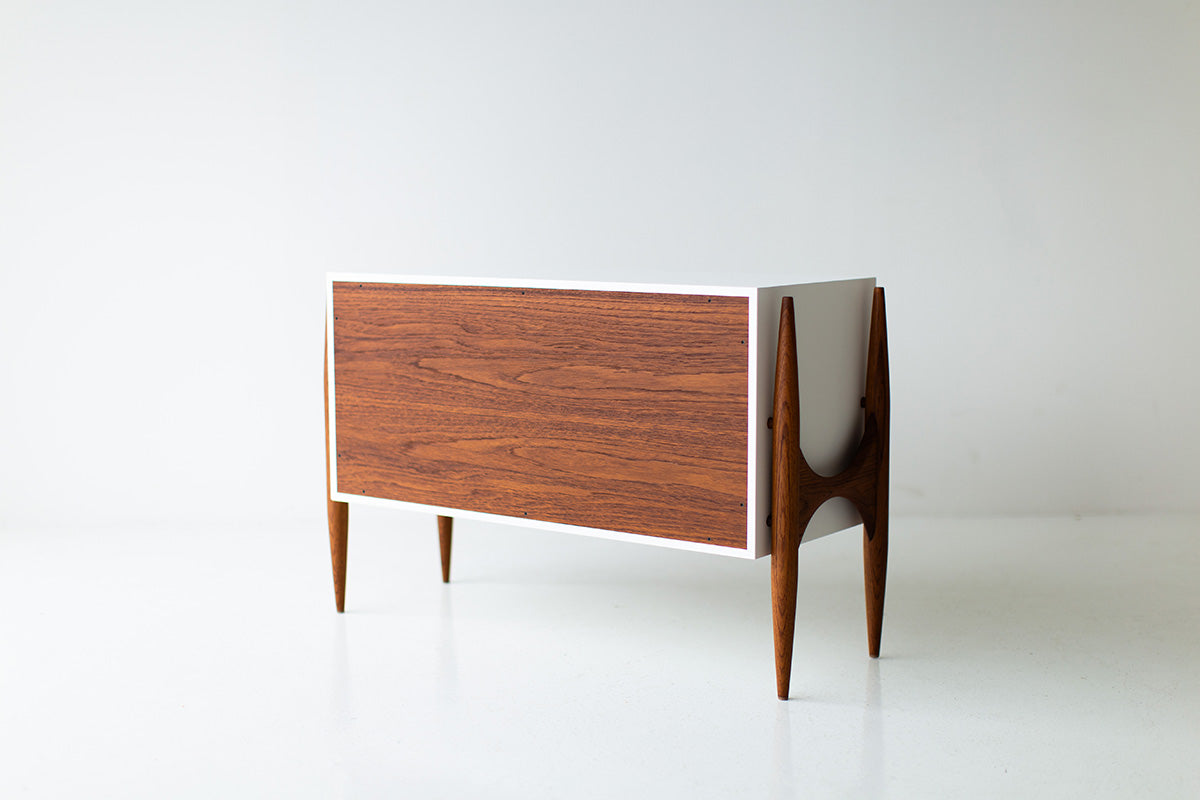 Cambre-Modern-Teak-Chest-07