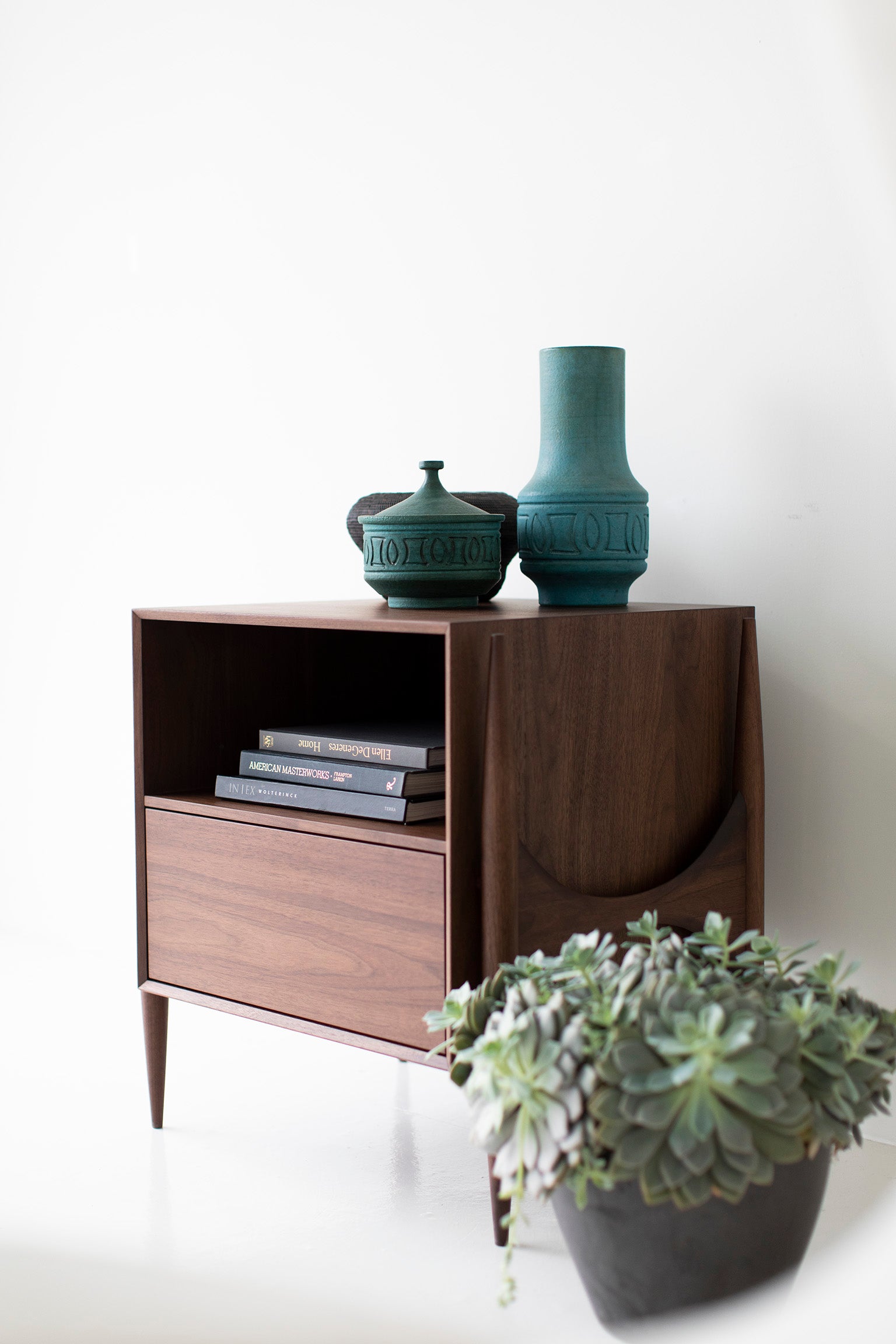 Cambre-modern-walnut-nightstand-2005-08