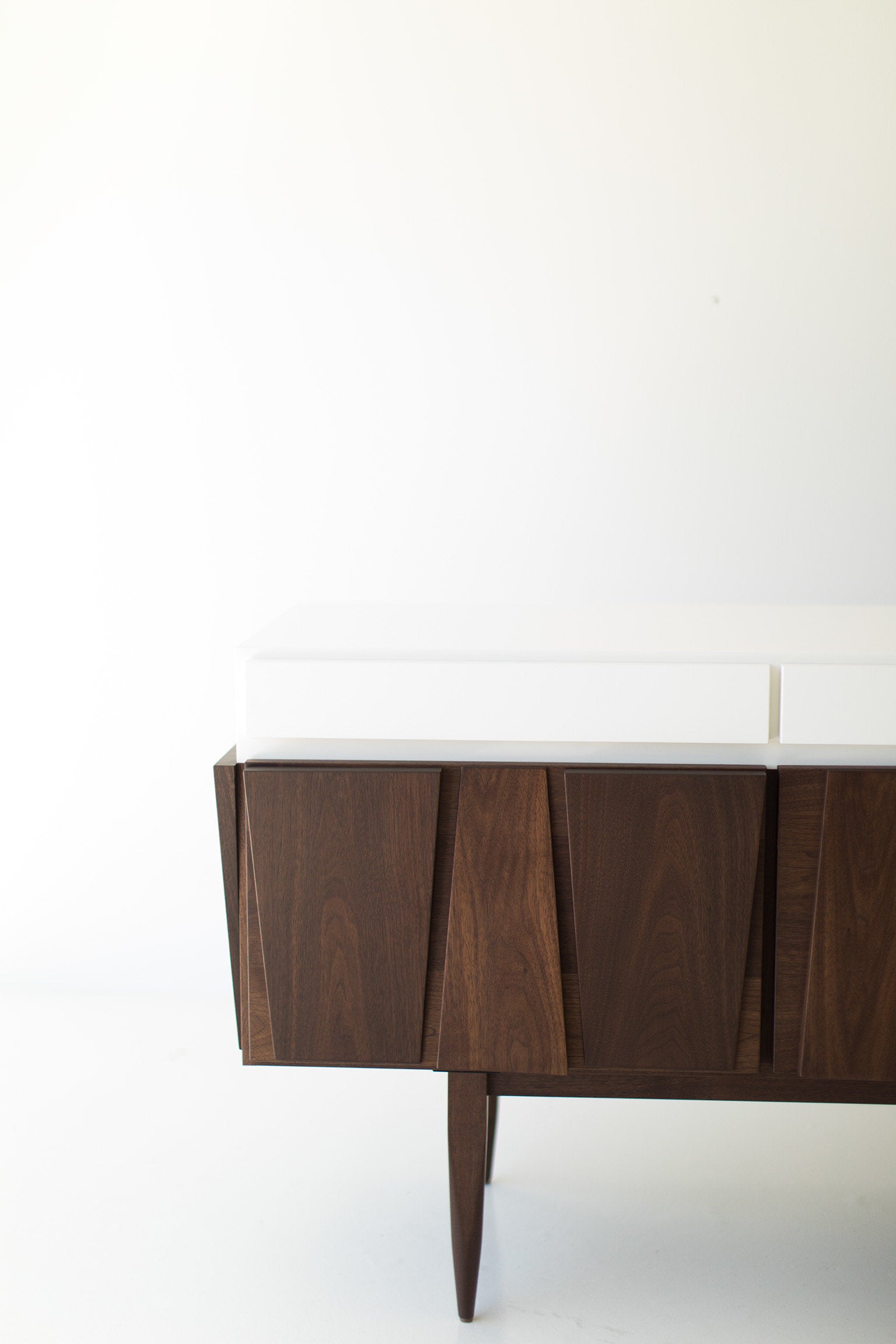 modern-3-bay-credenza-1601-04-I07A8832