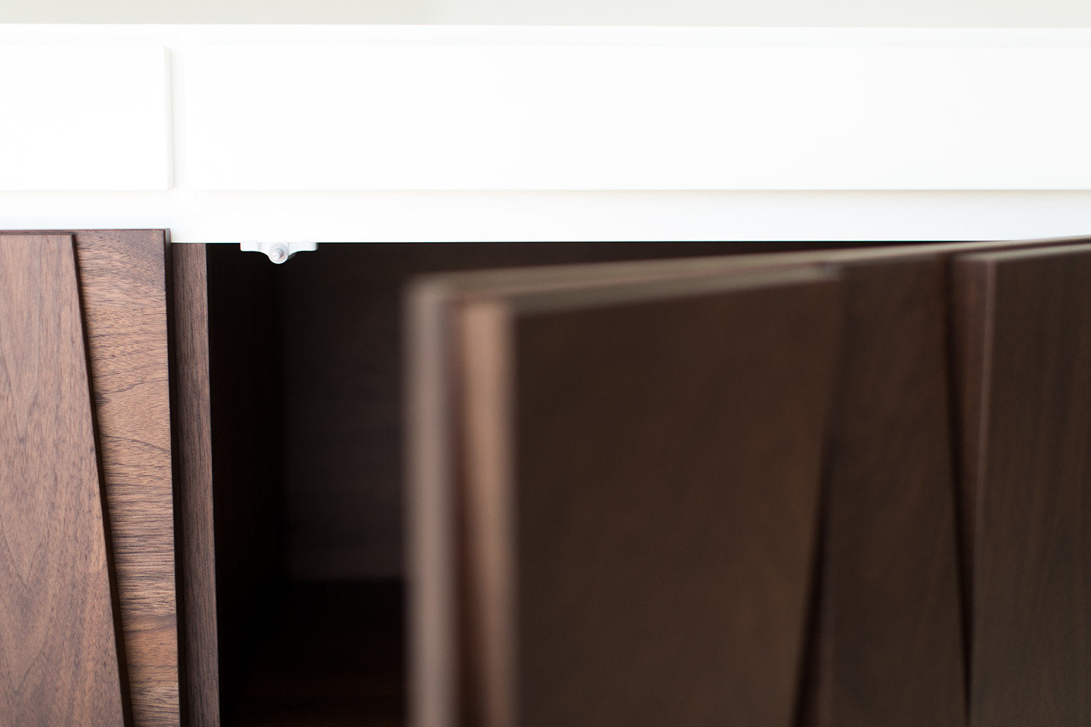 modern-3-bay-credenza-1601-06-I07A8832