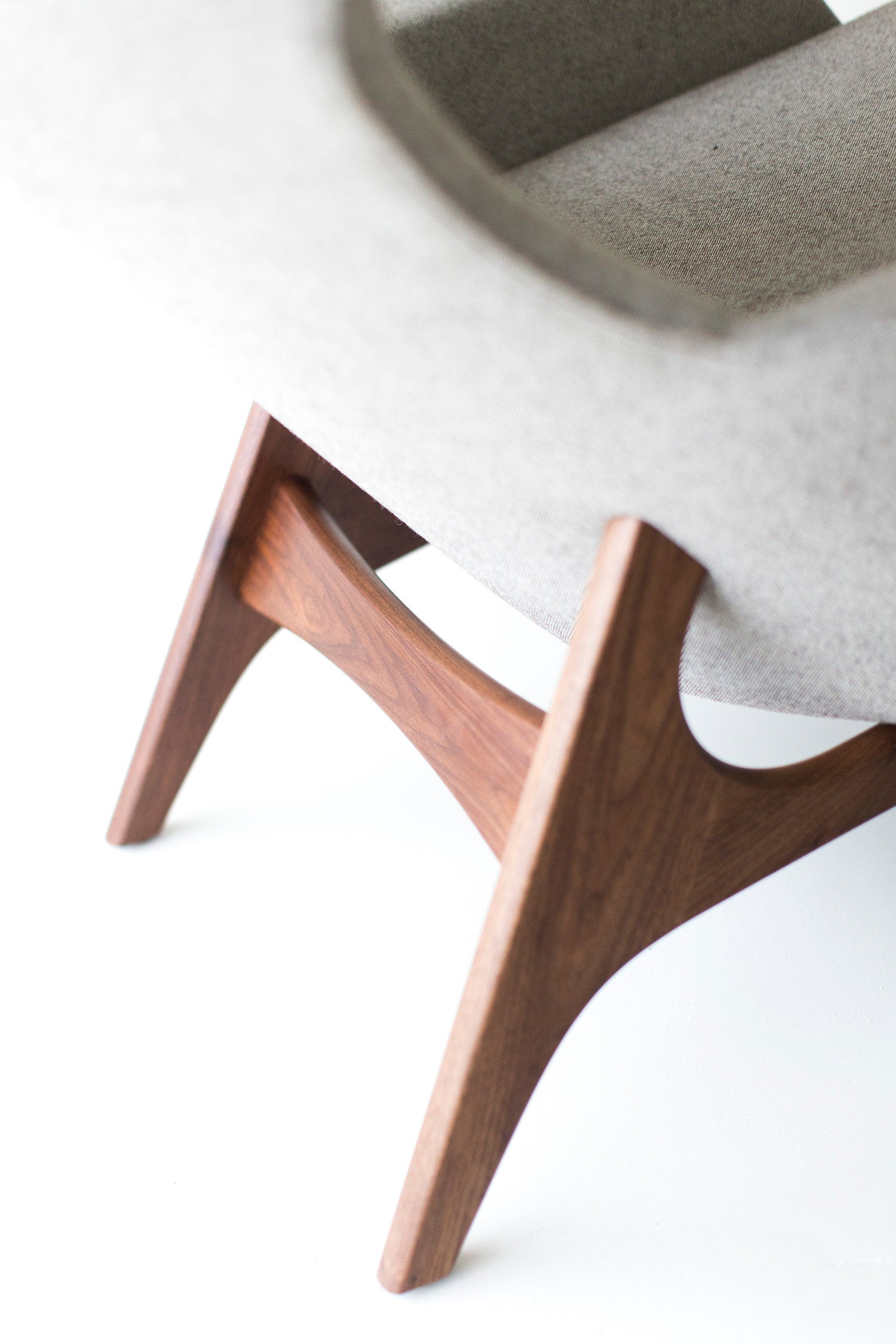 Wooly Modern Arm Chair in Wool - 1407, image  5