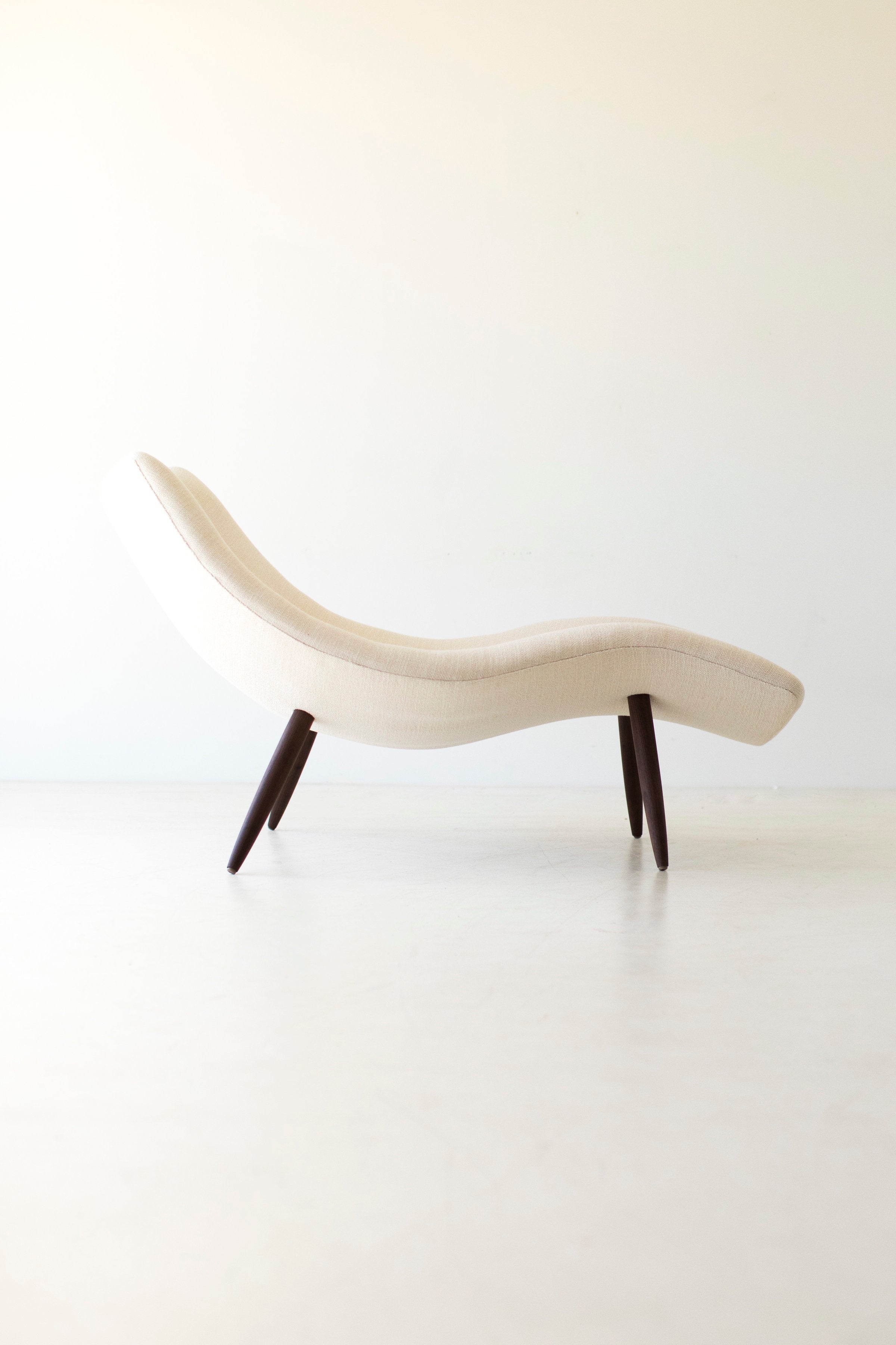 modern-chaise-lounge-1704-01