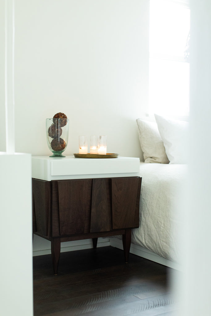 modern-eiger-nightstands-2305-08