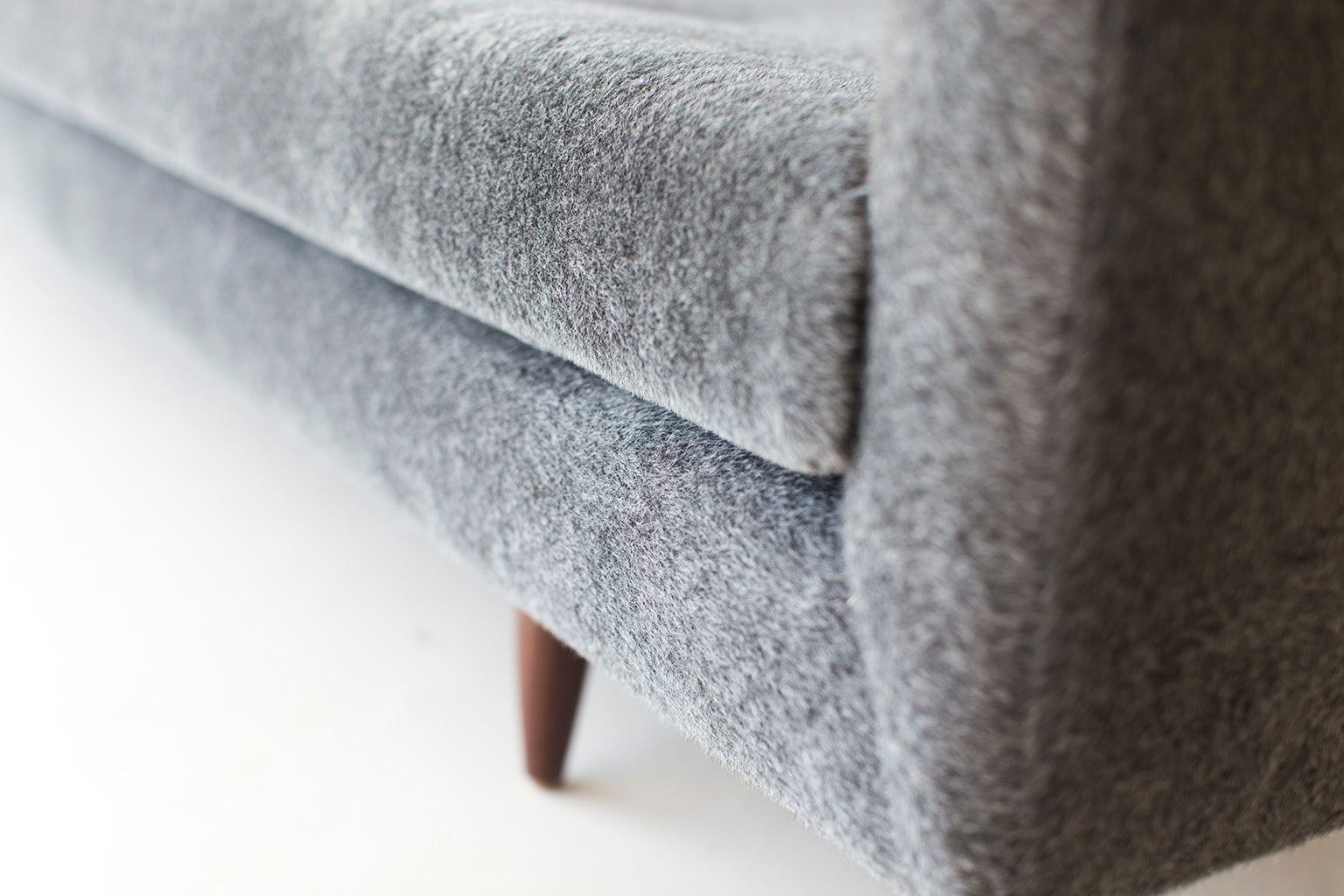modern-fur-cloud-sofa-1408-05