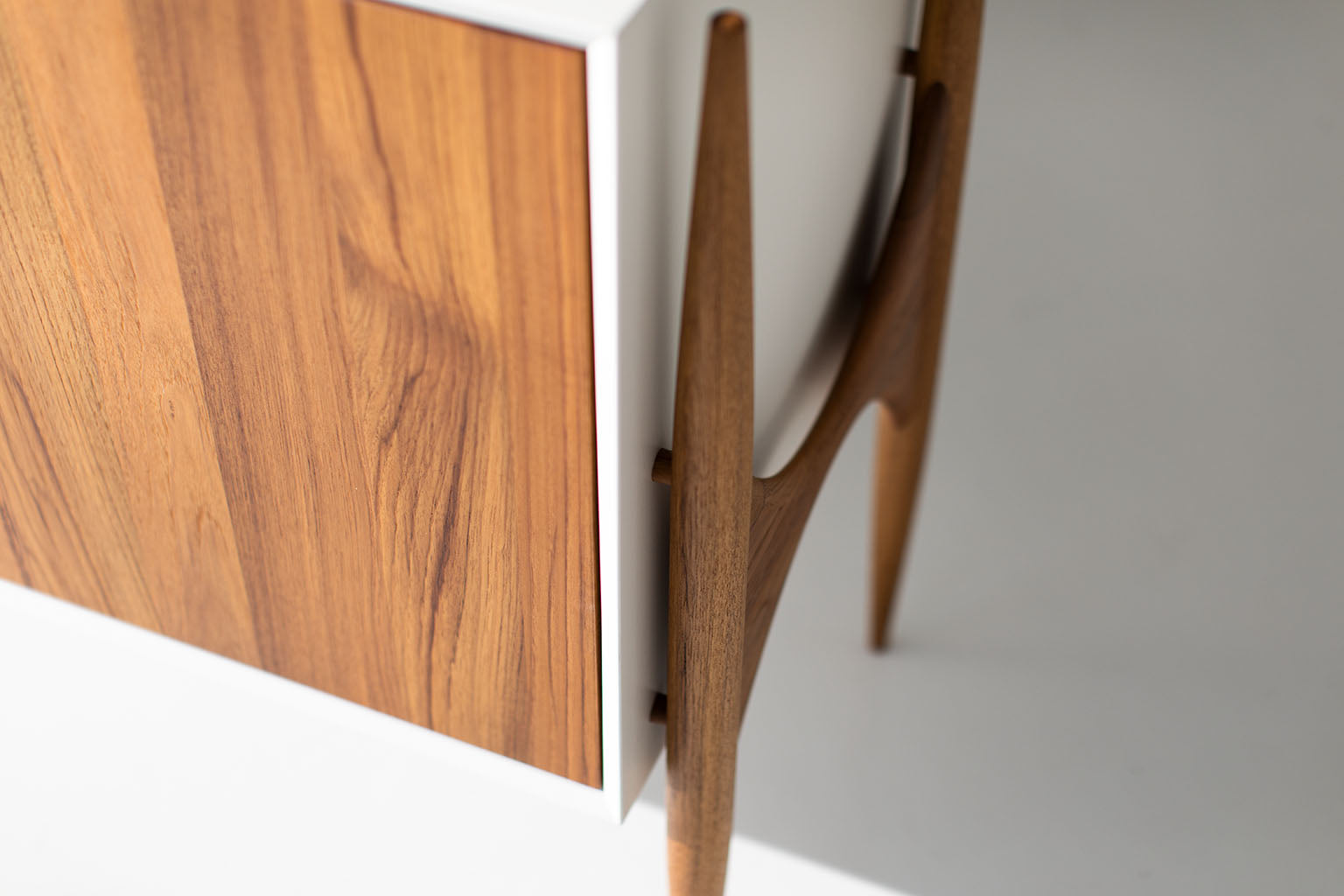 modern-teak-credenza-cambre-collection-1909-03