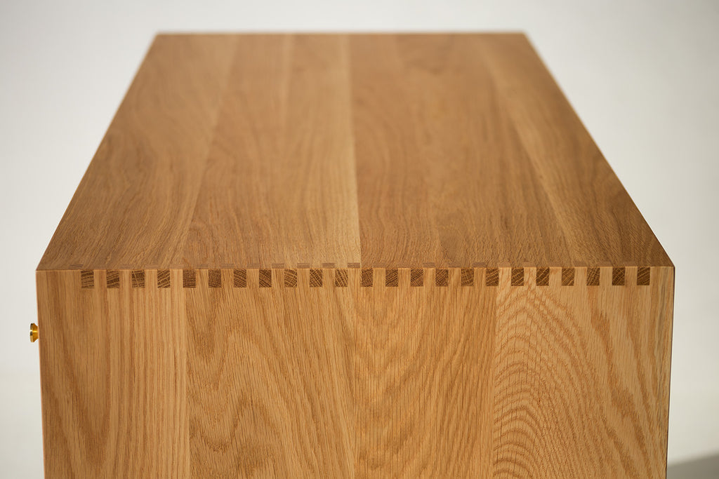 peabody-modern-oak-dresser-2201p-06
