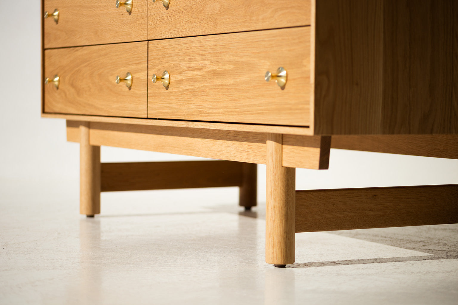 peabody-modern-oak-dresser-2201p-07
