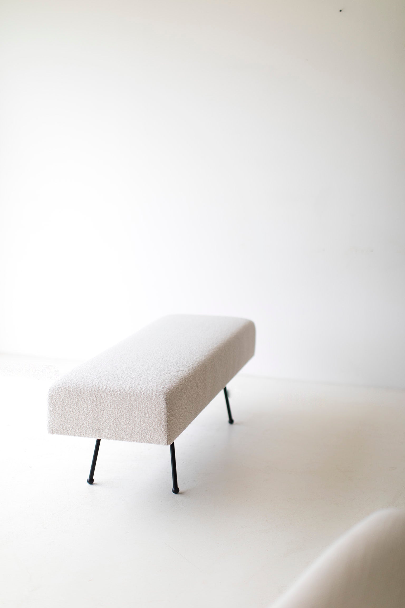 trenchard-modern-upholstered-bench-1710-05