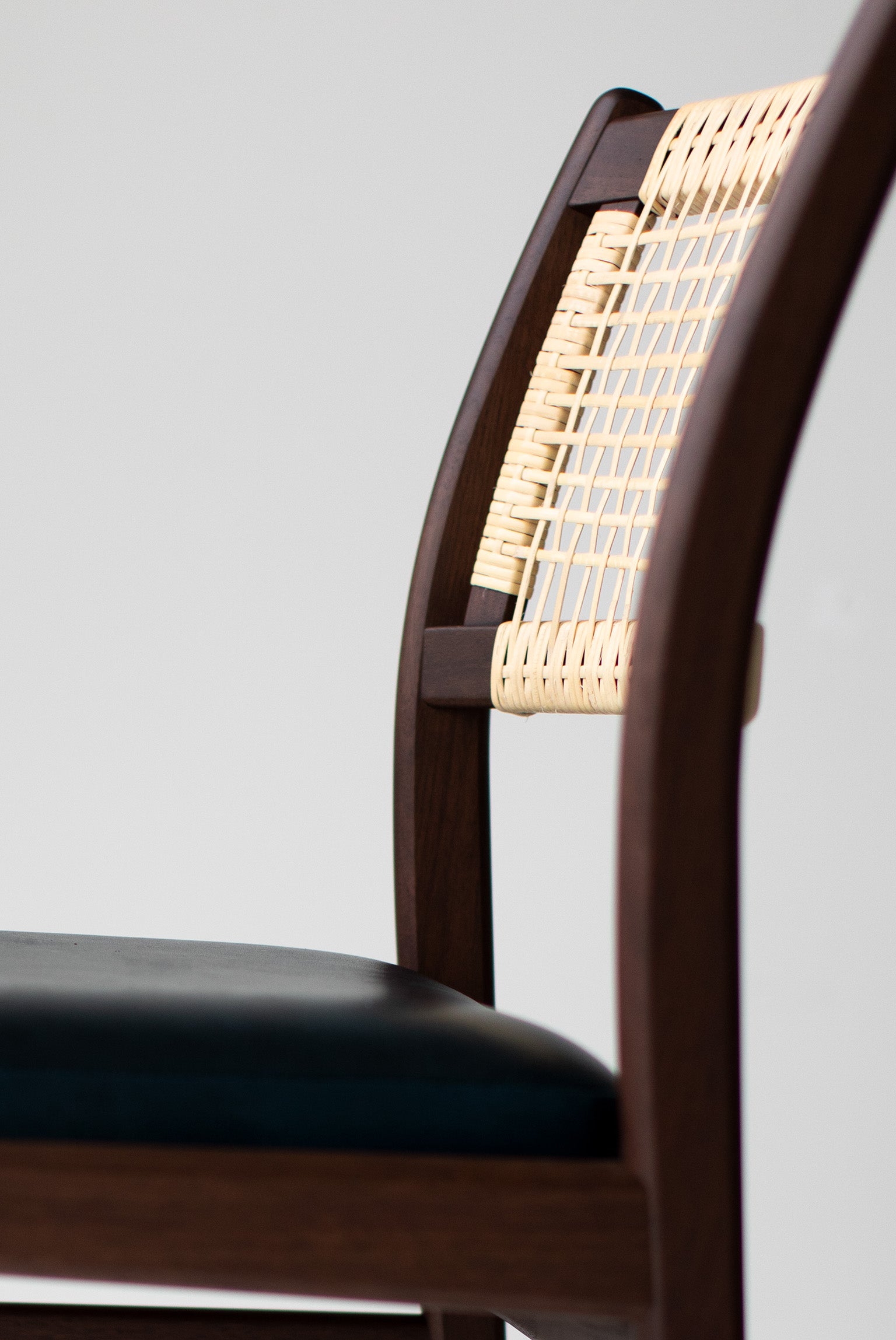 tribute-modern-dining-chair-t1002-03