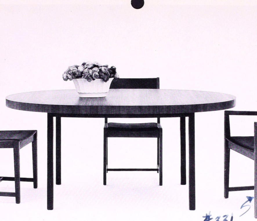 Milo Baughman Oval Dining Table for Directional, 325B