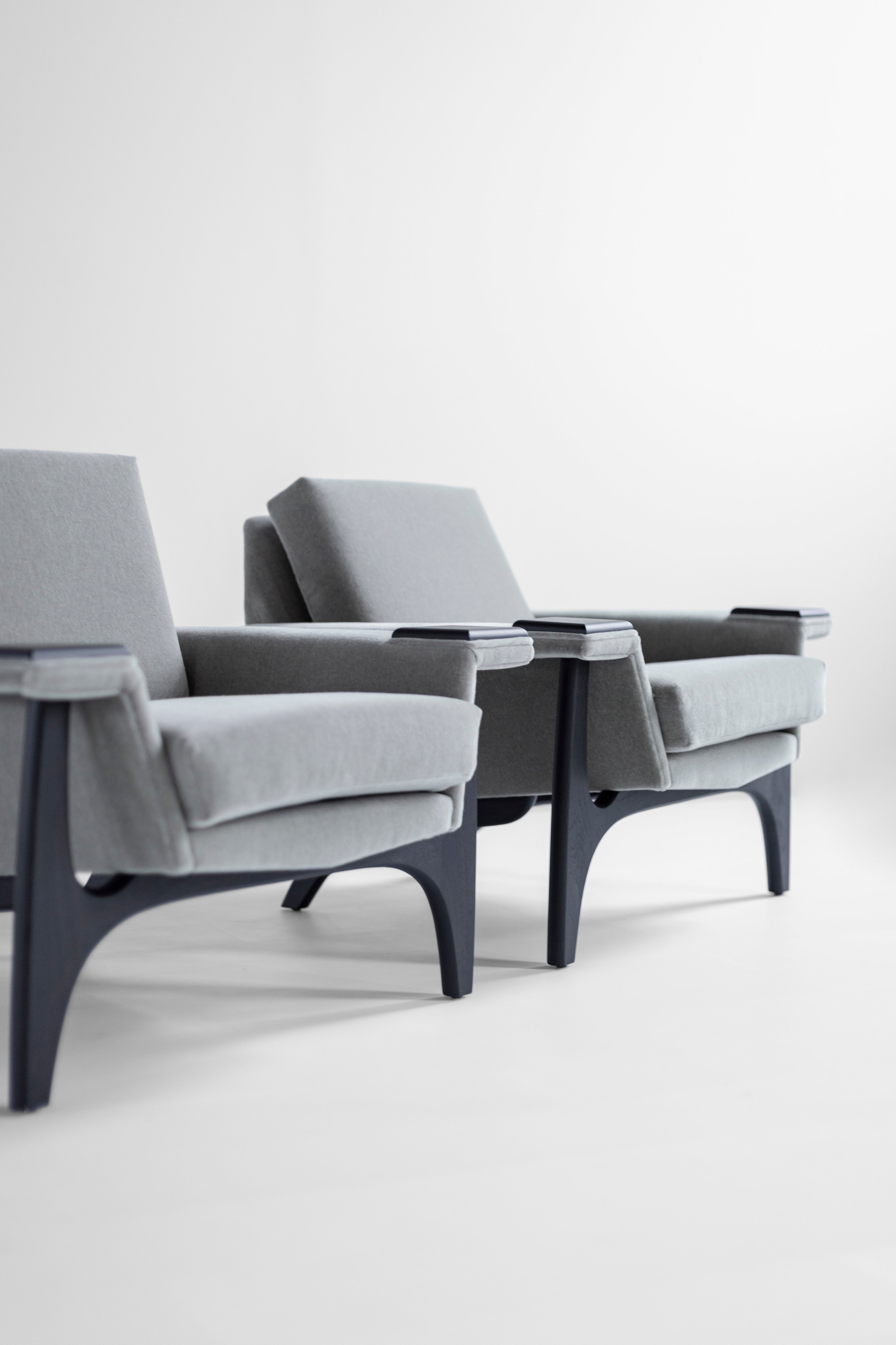 Low Lounge Chair, image 4