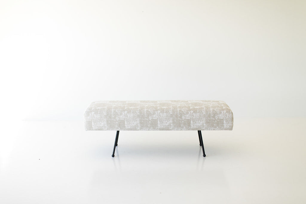 I07A8889-upholstered-bench-1710-02
