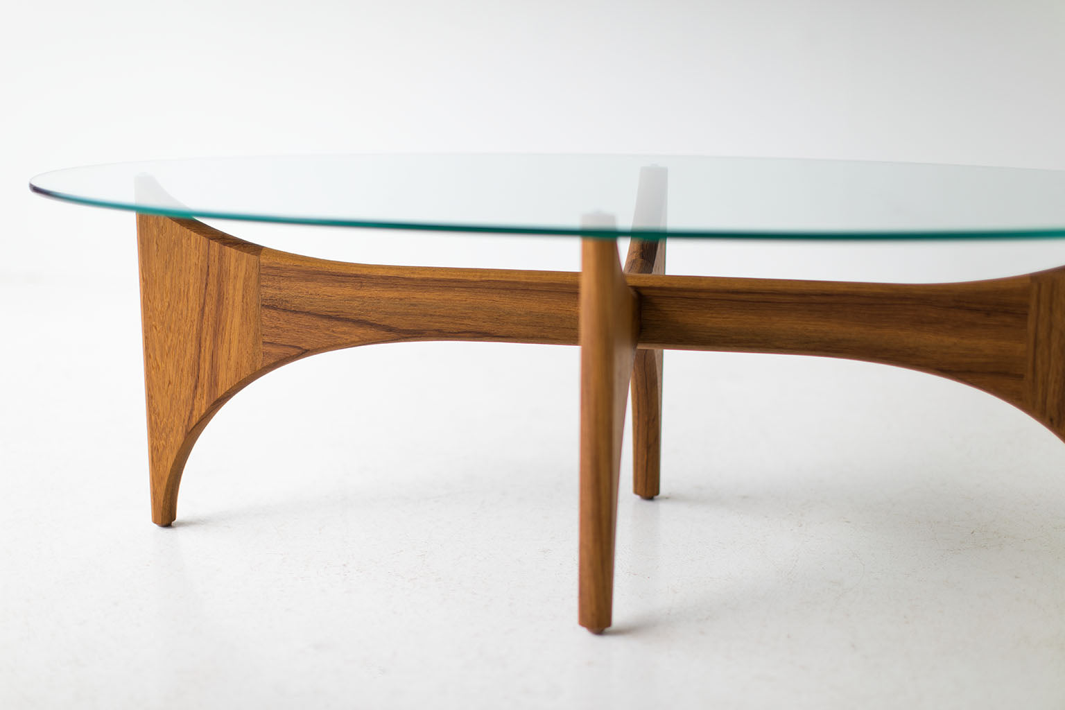           Modern-Teak-Coffee-Table-1514-Oval-03