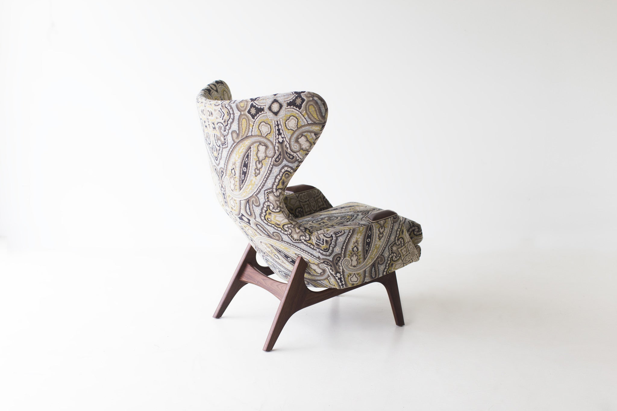 butterfly-wing-chair-1407-06