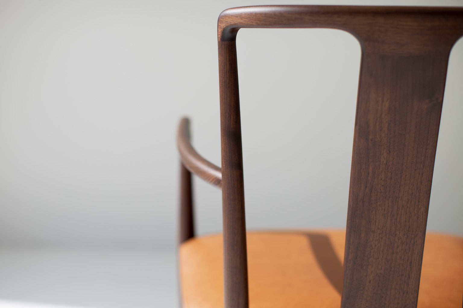 Peabody Dining Arm Chair | Derby Modern Wood Dining Arm Chair | Craft –  craft associates® furniture | Bistrostühle