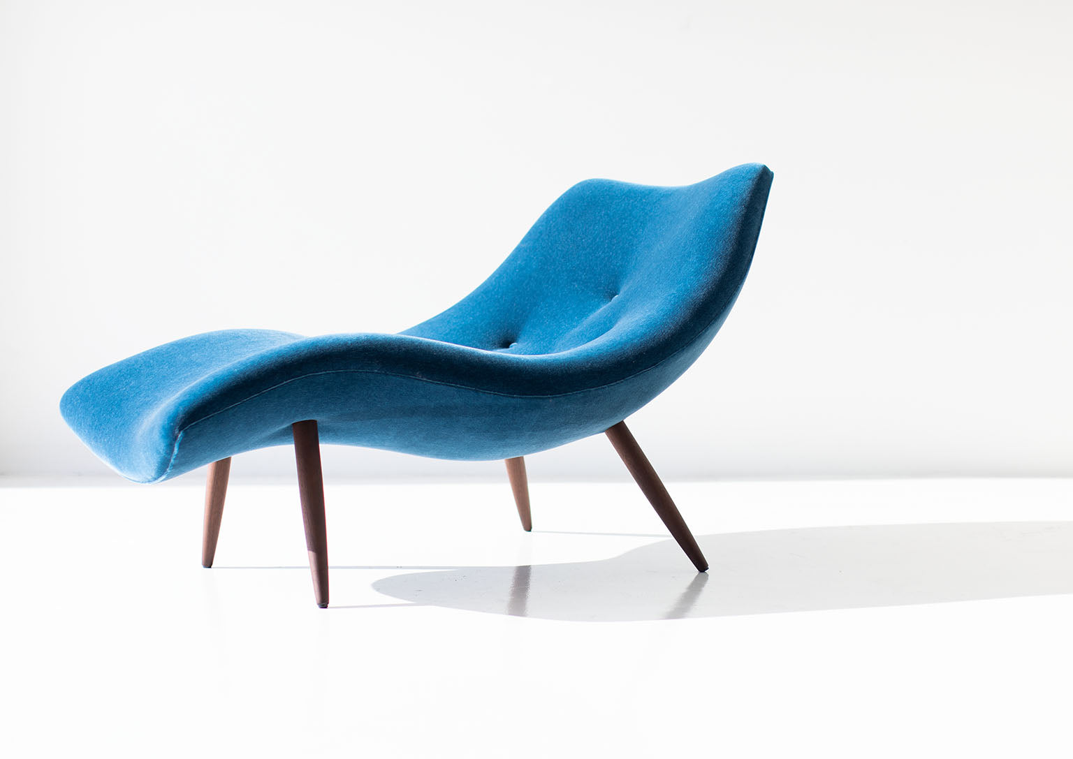      craft-modern-chaise-lounge-1704-01