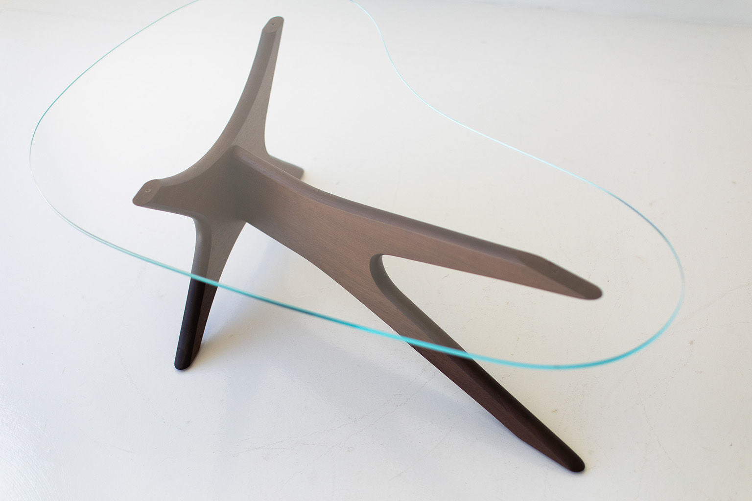      craft-modern-glass-top-coffee-table-2010-03