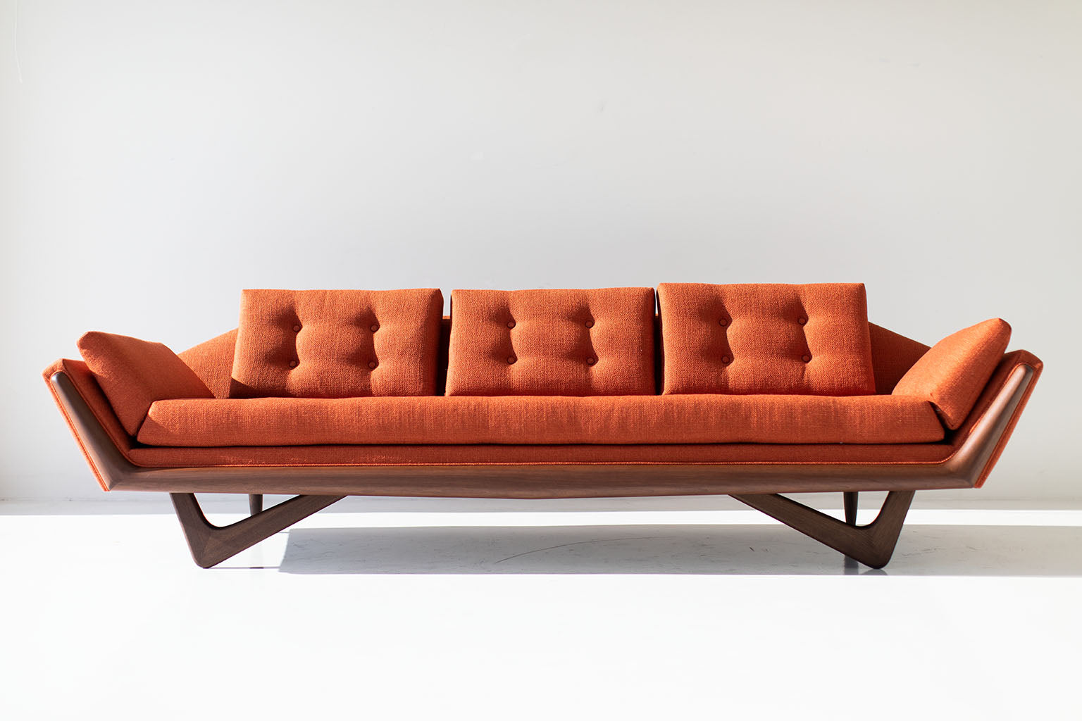      jetson-orange-modern-wood-sofa-1404-01
