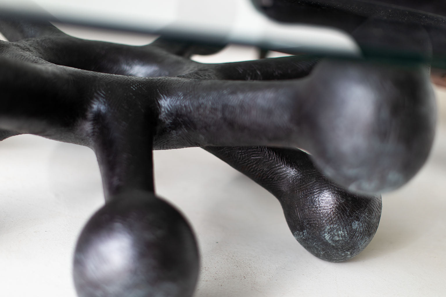      modern-black-coffee-table-bronze-1603-02