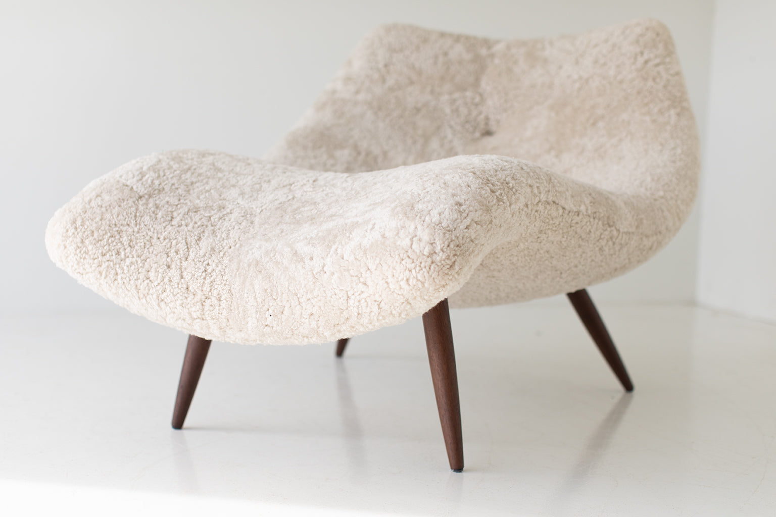      modern-chaise-lounge-fur-1704-03