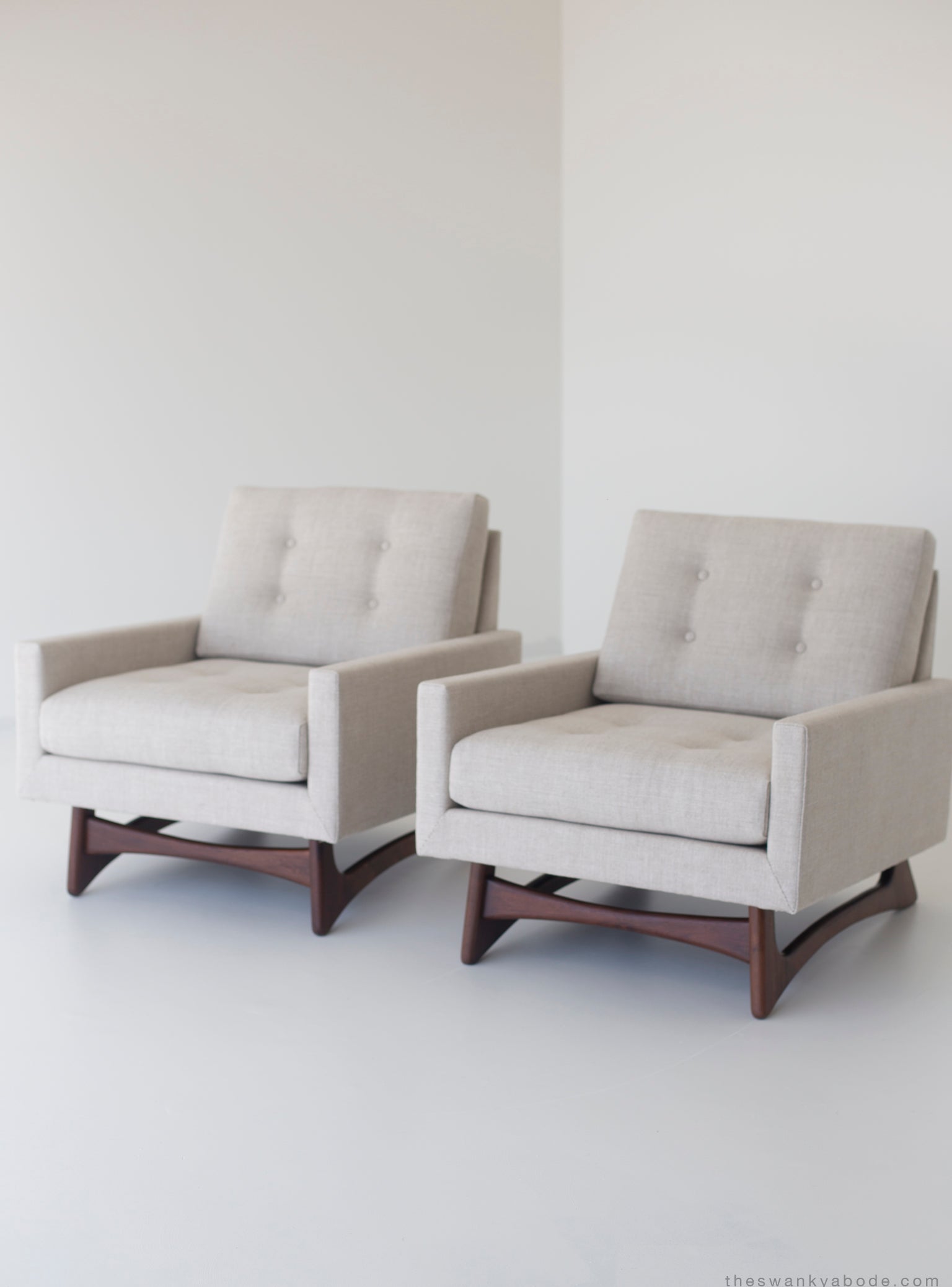 modern-club-chairs-1405-linen-04