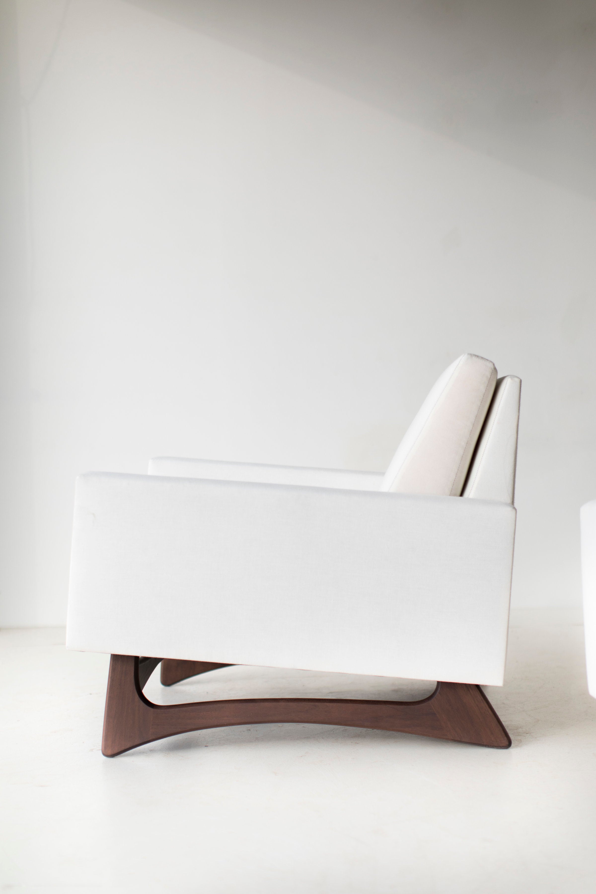 modern-muslin-club-chairs-1405-08