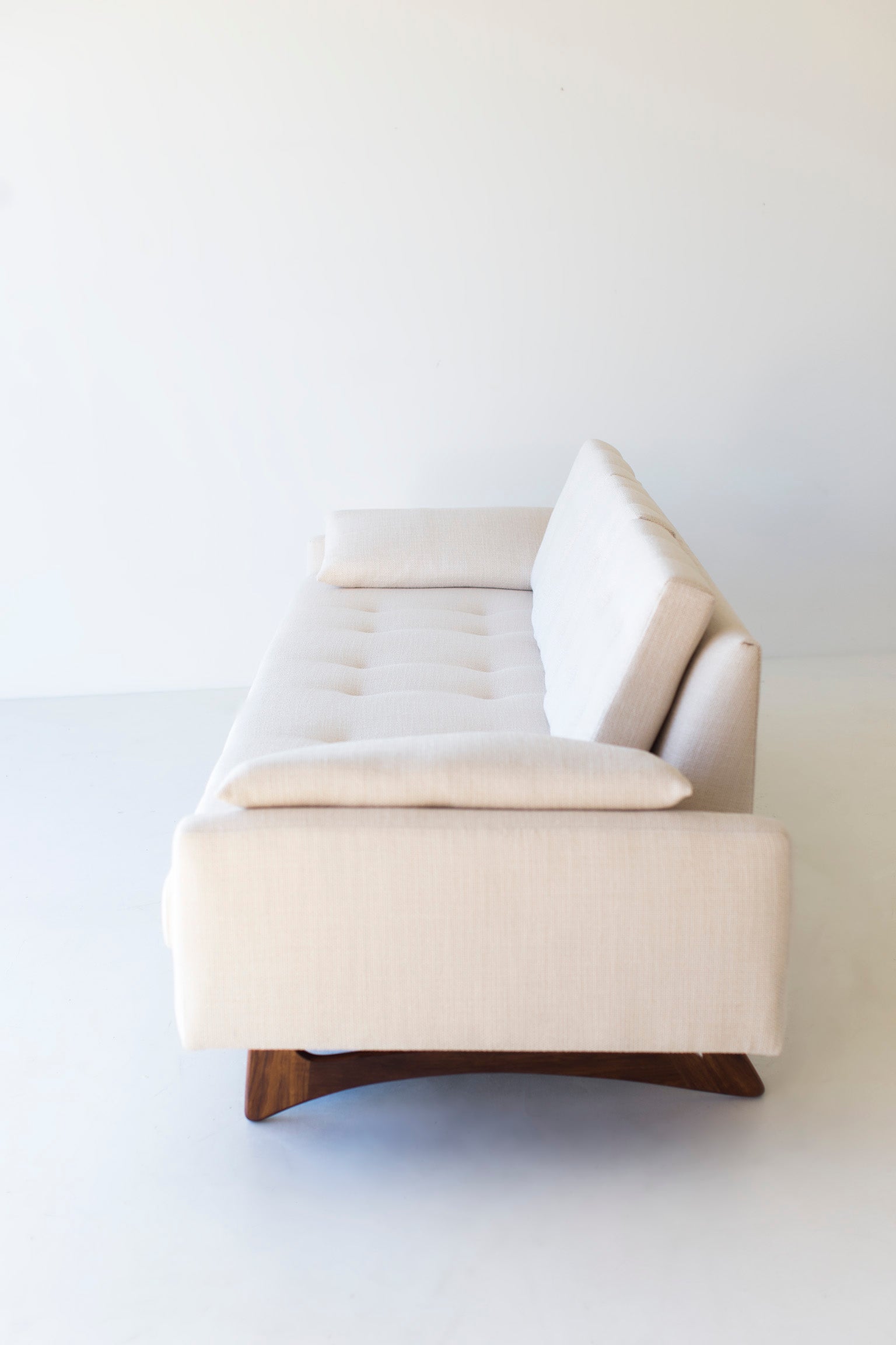 modern-sofa-1401-05