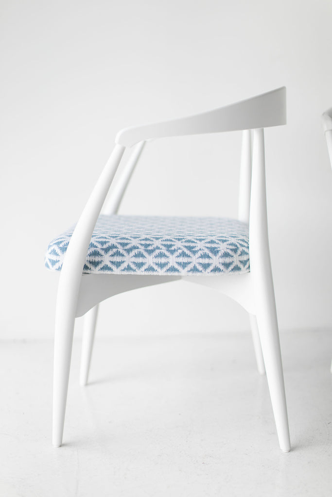      peabody-modern-white-dining-arm-chair-1708P-02