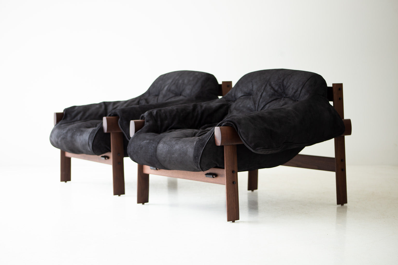      percival-modern-black-leather-lounge-chairs-mp-41-06